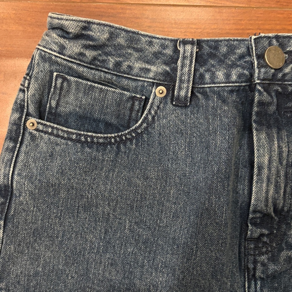 Asos Denim Frayed Hem Dark Denim Cutoff Shorts Size 8 - Picture 5 of 9